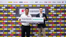 (from left) Ron Hogg, Director (Two Wheels Motor Racing Sdn Bhd) and Maximilian Fiedler, Regional CEO Asia/Pacific (Schaeffler) collaborate at the Asia Road Racing Championship. Photo: Schaeffler